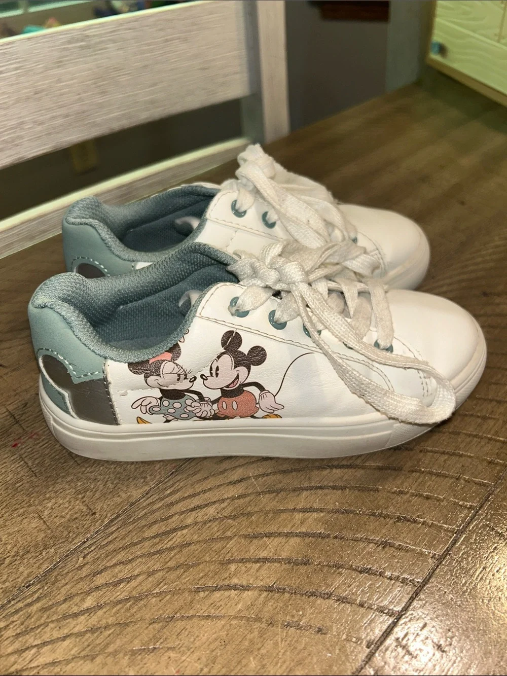 Kids Disney Mickey Mouse and Minnie Mouse sneakers size 11 toddler